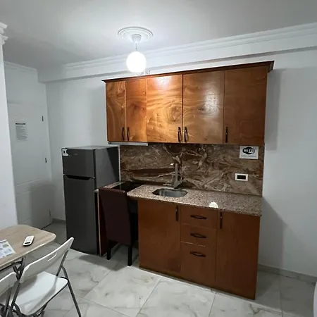 Hafuzi Seaside Apartament Durrës